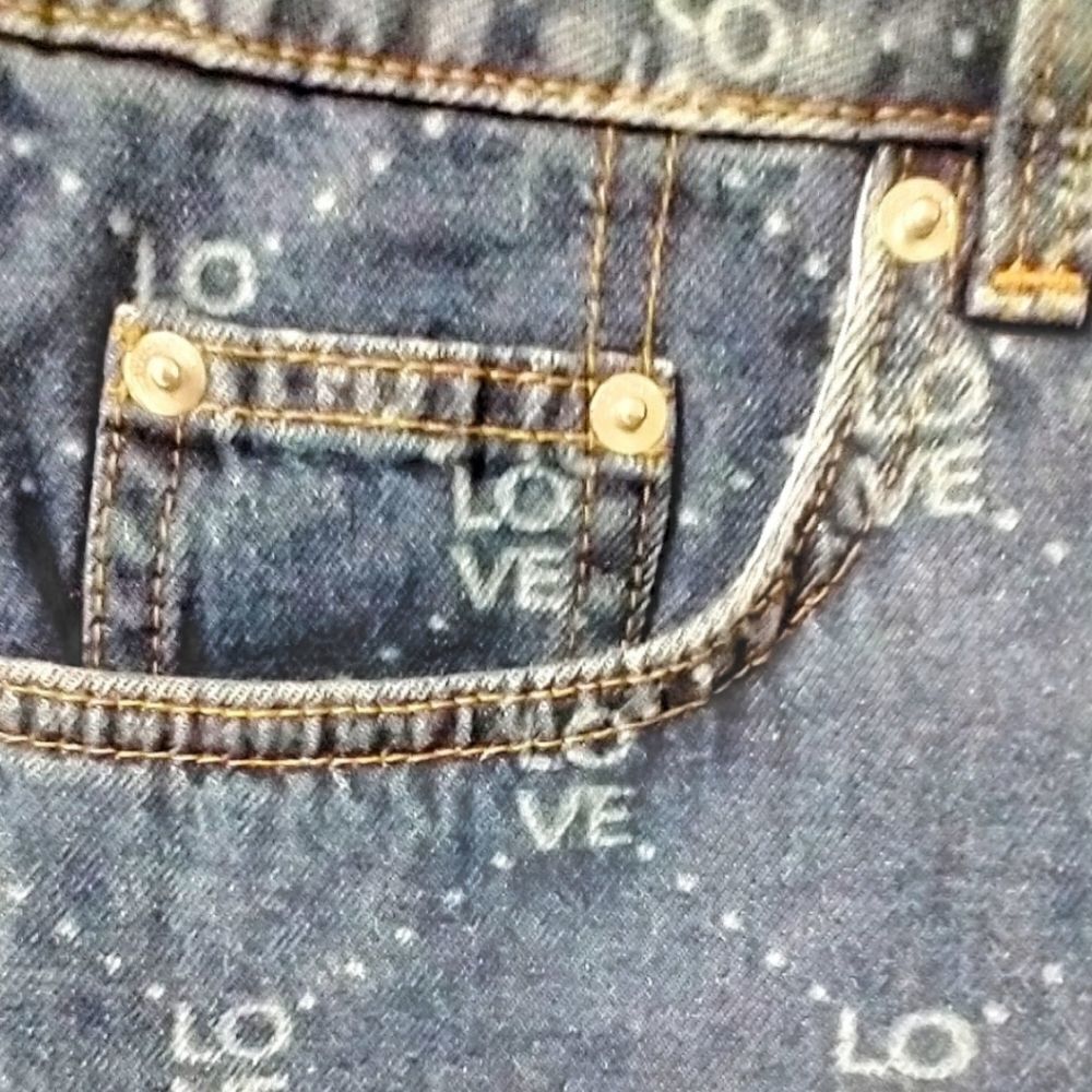 H&M DIVIDED Women's Dark Blue Denim" LOVE"βJean Shorts Sizeβ12 - Picture 3 of 13
